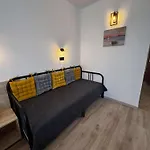 студия 310 и 312 на първа линия *