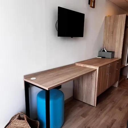 شقة студия 310 и 312 на първа линия تشيرنوموريتس