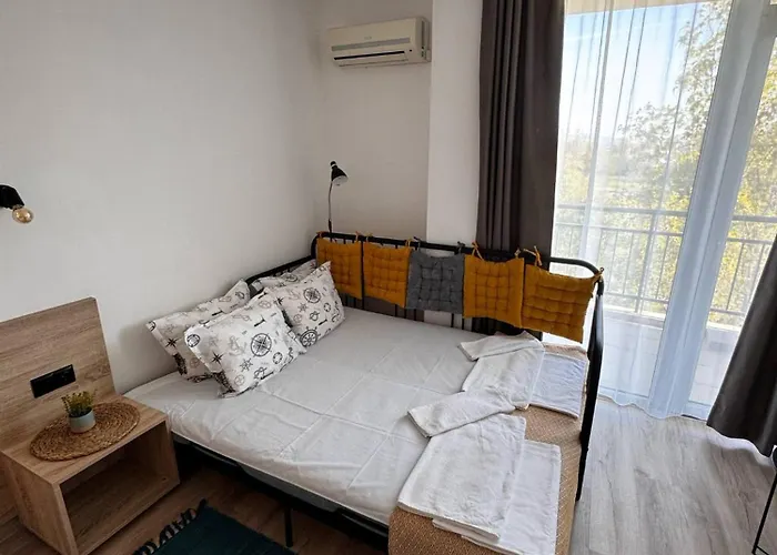 студия 310 и 312 на първа линия Daire Chernomorets