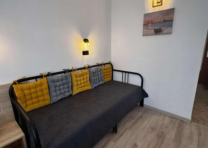 студия 310 и 312 на първа линия *